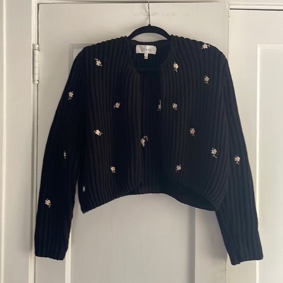 THE GREAT. Sweaters - The GREAT. Floral Embroidered Cropped Cardigan